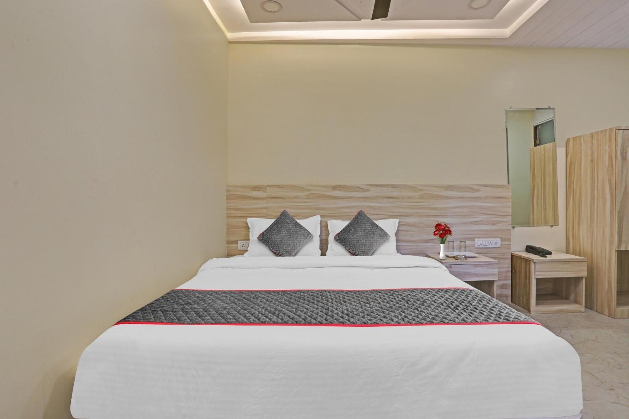 Super Hotel O Kiwi International มุมไบ ภายนอก รูปภาพ